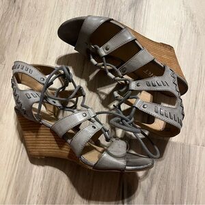 Report Gray Strappy Wedge Sandals